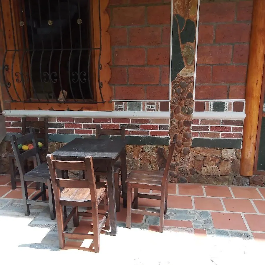 Bosques Del Rio Hostal Medellin Guest house
