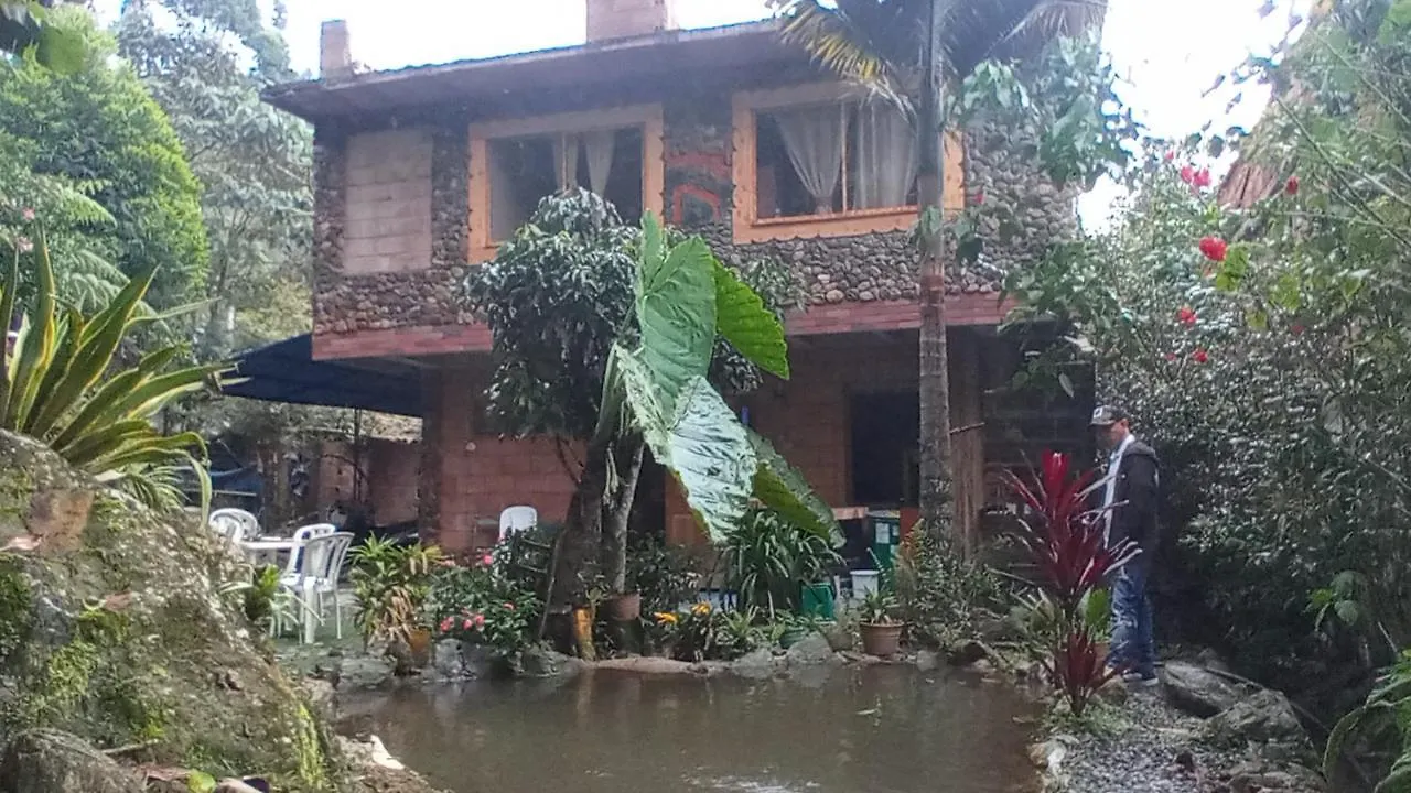 Bosques Del Rio Hostal Medellin